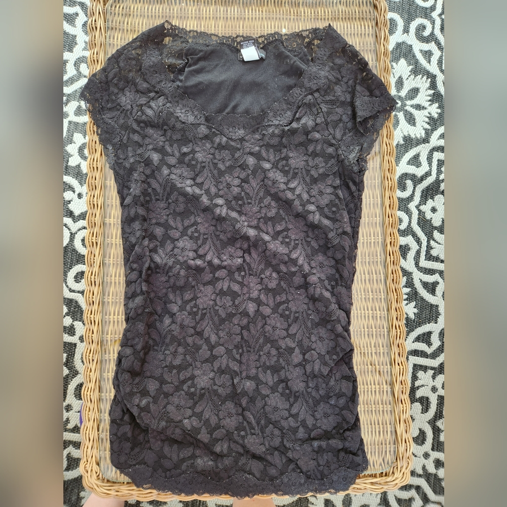 Victoria Secrets size medium black lace blouse lined